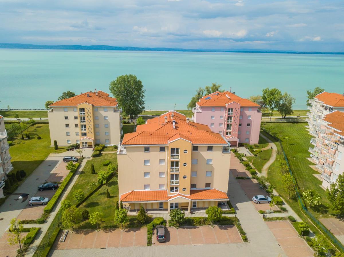 Myflat Golden Coast Panorama Apartment Siófok Exterior foto