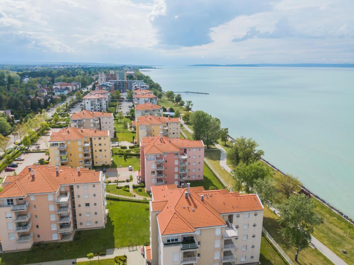 Myflat Golden Coast Panorama Apartment Siófok Exterior foto