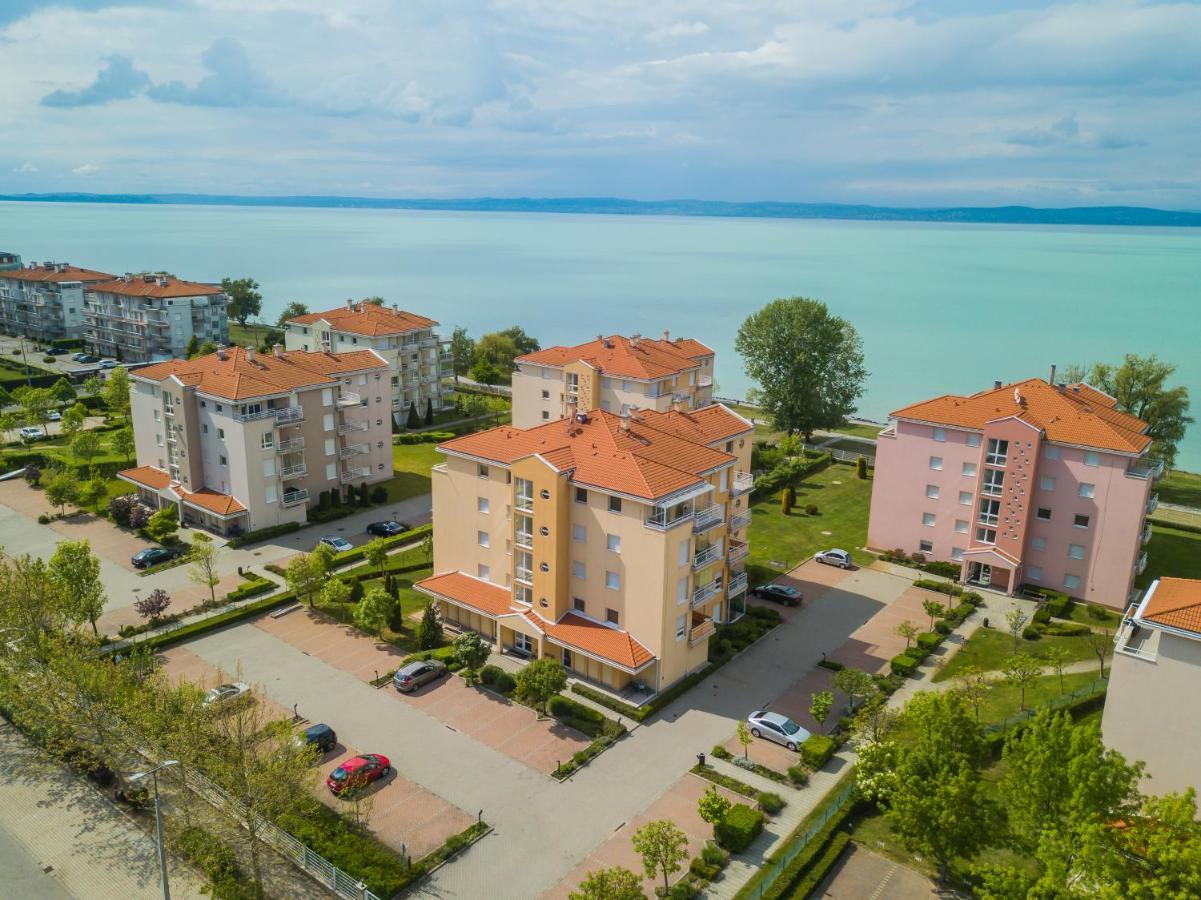 Myflat Golden Coast Panorama Apartment Siófok Exterior foto