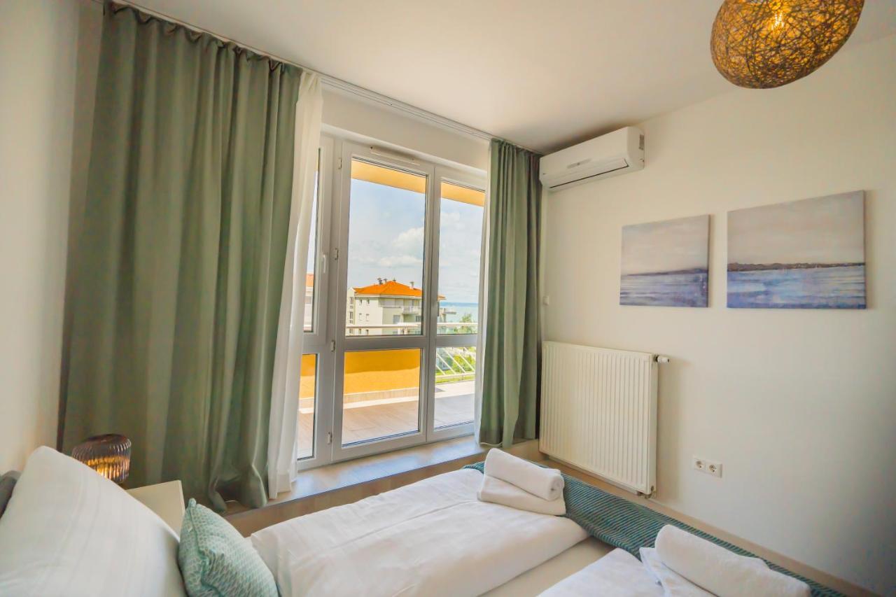 Myflat Golden Coast Panorama Apartment Siófok Exterior foto